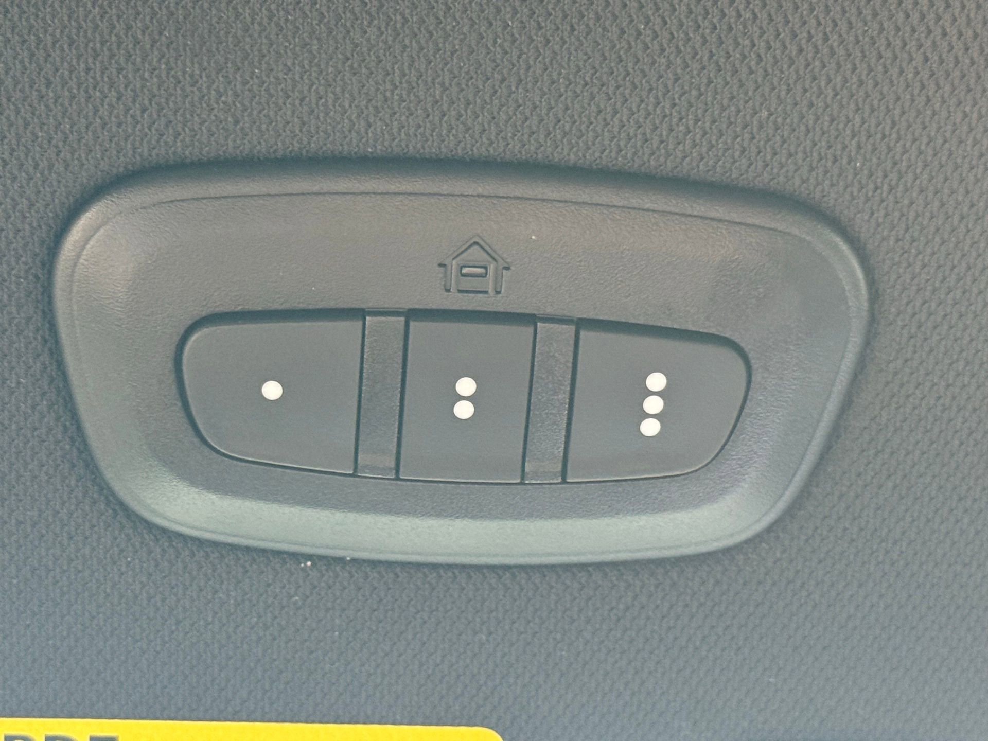 Used 2022 Jeep Grand Cherokee Overland w/ Advanced Protech Group III image 48