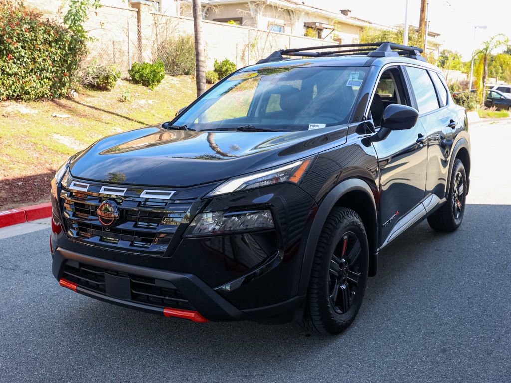Used 2025 Nissan Rogue SV image 8