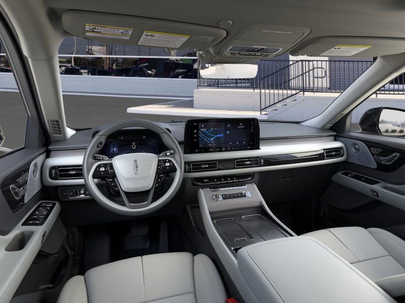 New 2025 Lincoln Aviator Reserve w/ Equipment Group 201A image 9