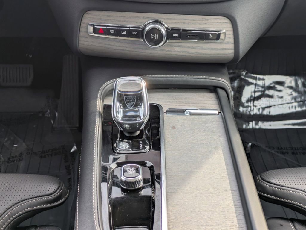 New 2025 Volvo XC90 T8 Ultra w/ Protection Package Premier AWD/4WD image 20