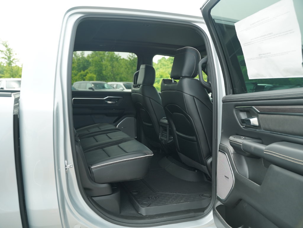 New 2026 RAM 1500 Laramie w/ Night Edition AWD/4WD image 20