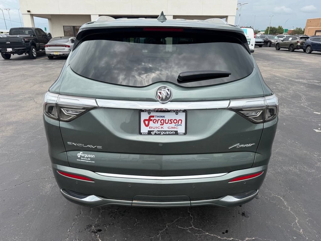 Used 2023 Buick Enclave Avenir w/ Avenir Technology Package FWD image 14