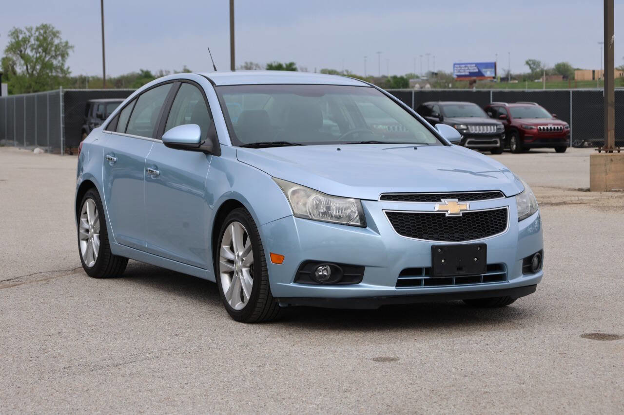 Used 2012 Chevrolet Cruze LTZ FWD image 4