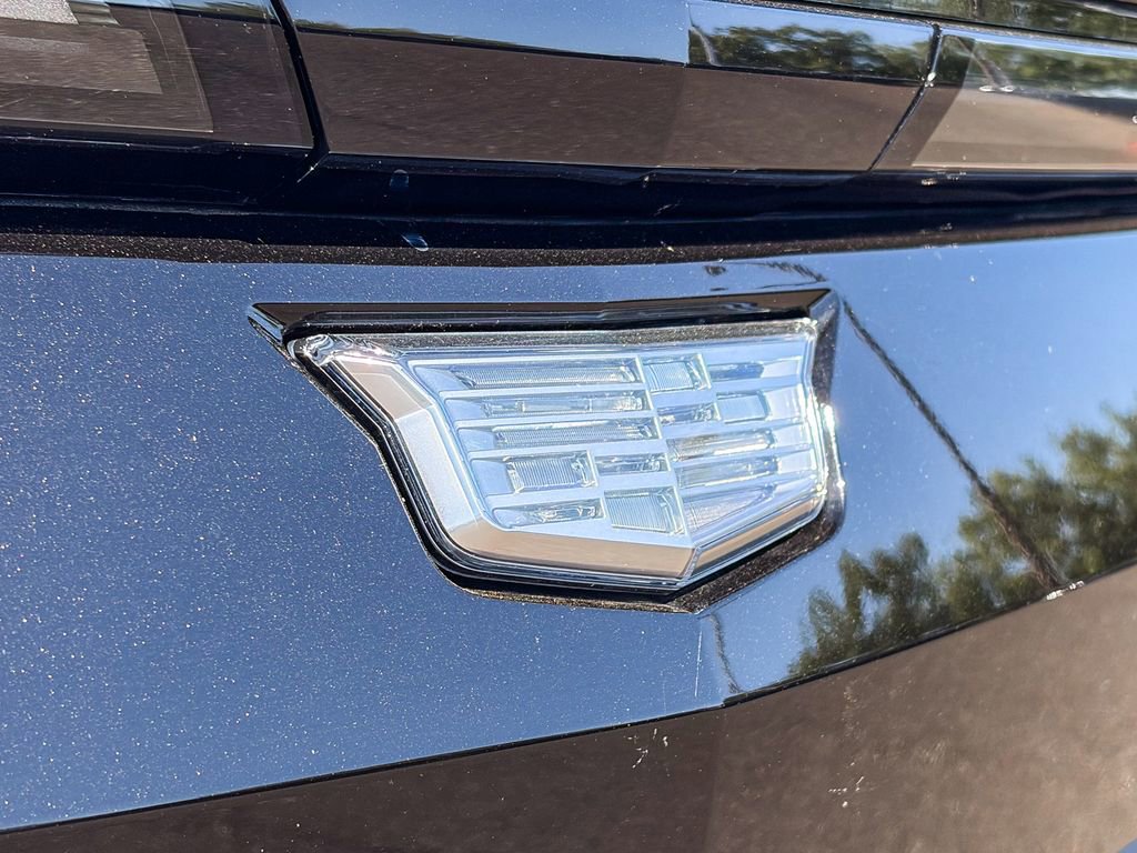 Certified 2025 Cadillac Lyriq Luxury image 10