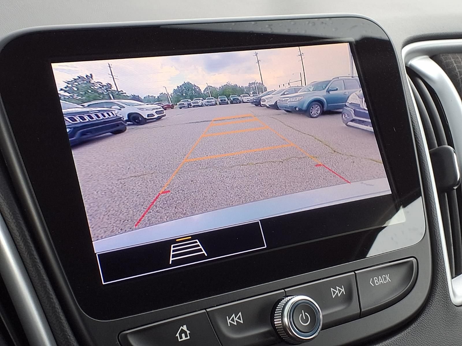 Used 2024 Chevrolet Malibu LT FWD image 22