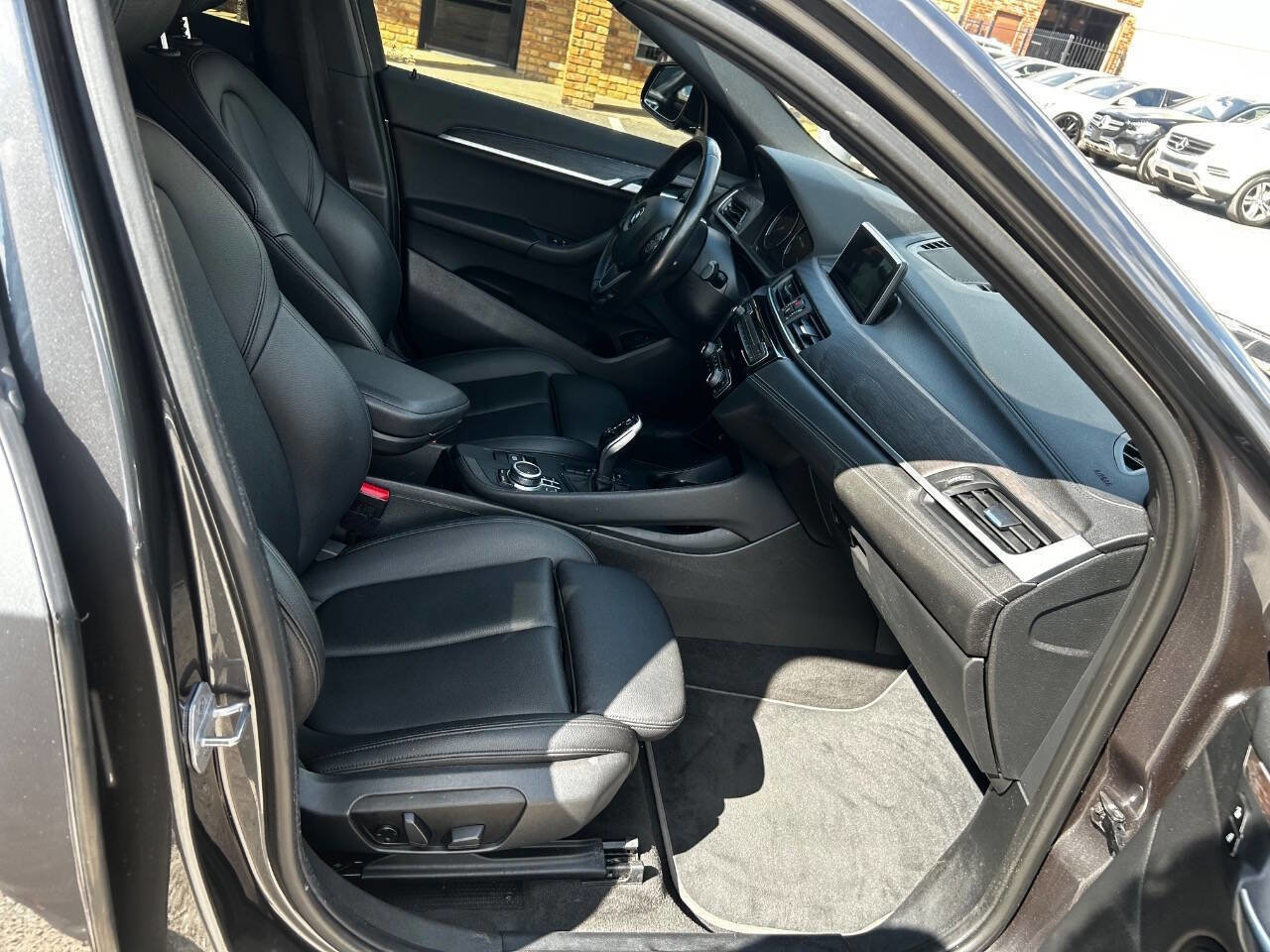 Used 2020 BMW X2 sDrive28i w/ Convenience Package image 17