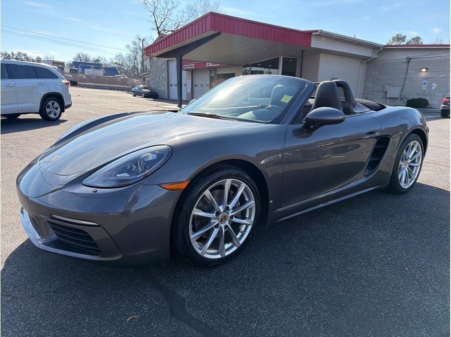 Used 2018 Porsche 718 Boxster Roadster 2D RWD image 3