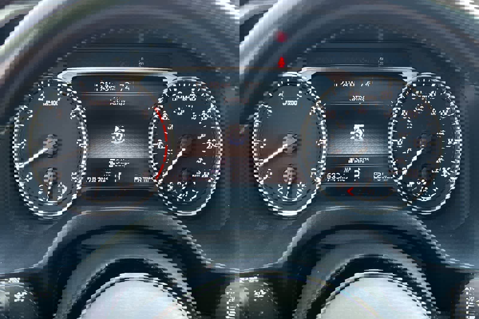 Used 2023 Nissan Rogue SL image 32