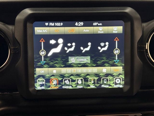 Used 2021 Jeep Wrangler Unlimited Sahara image 26