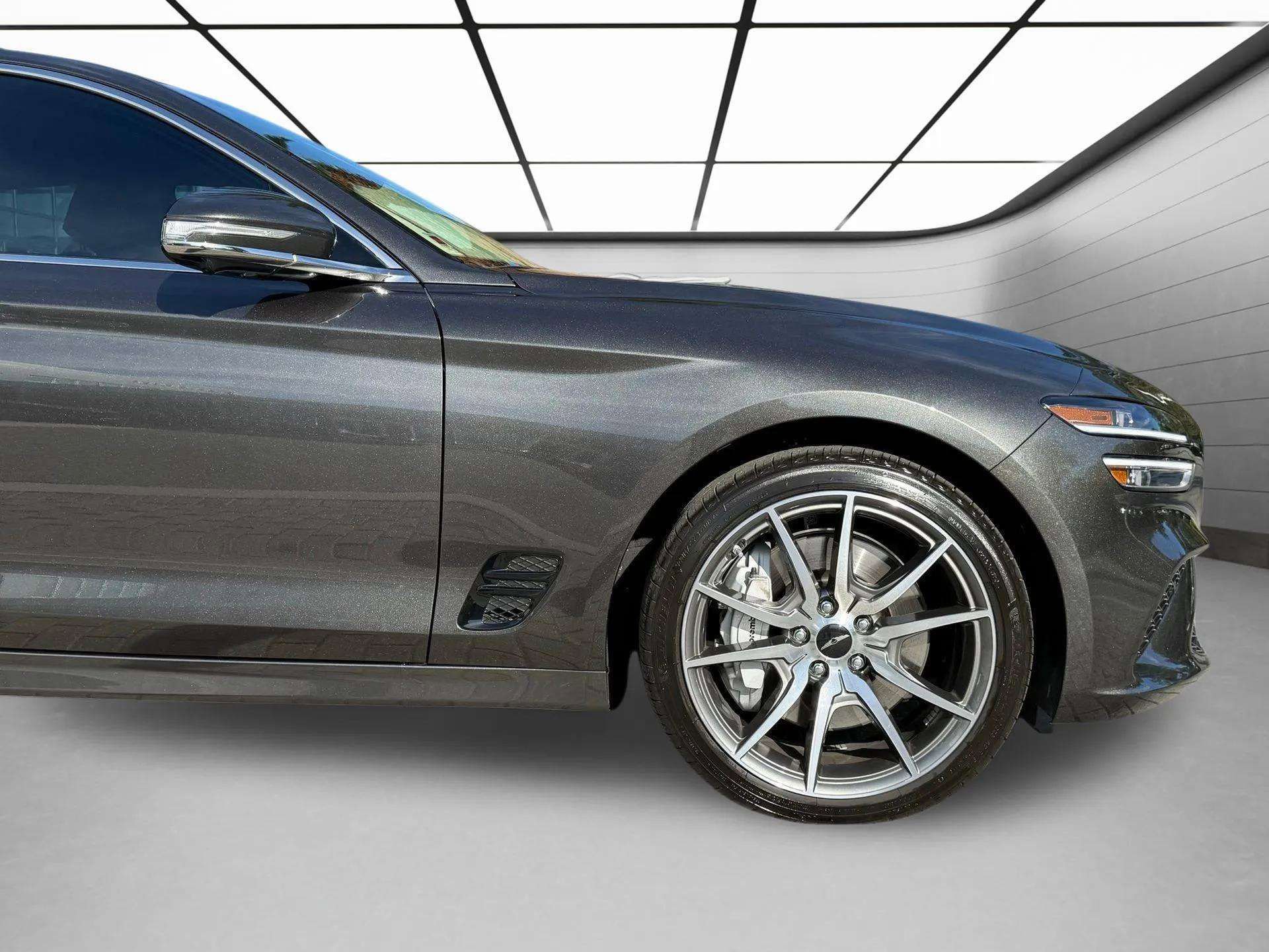 Used 2026 Genesis G70 2.5T Prestige image 6