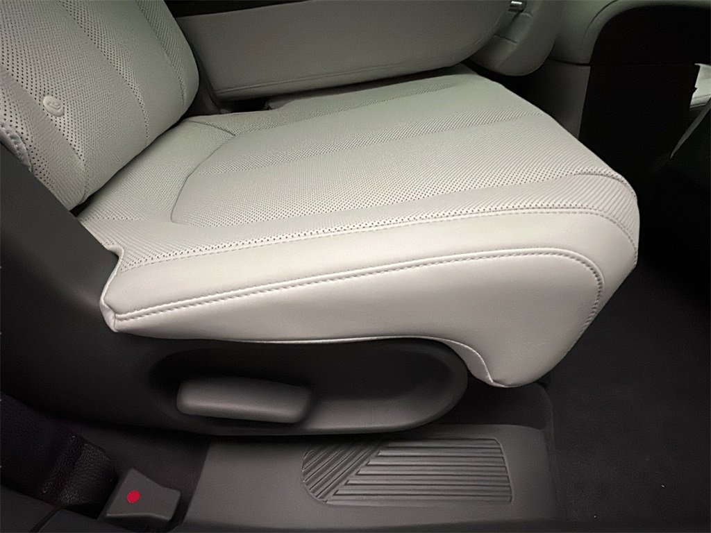 New 2026 Hyundai Ioniq 5 Limited image 13