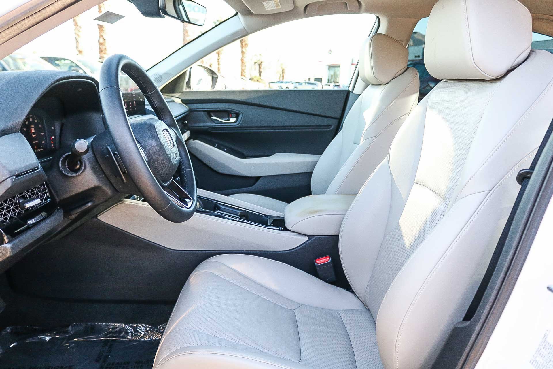 Used 2023 Honda Accord EX-L image 18