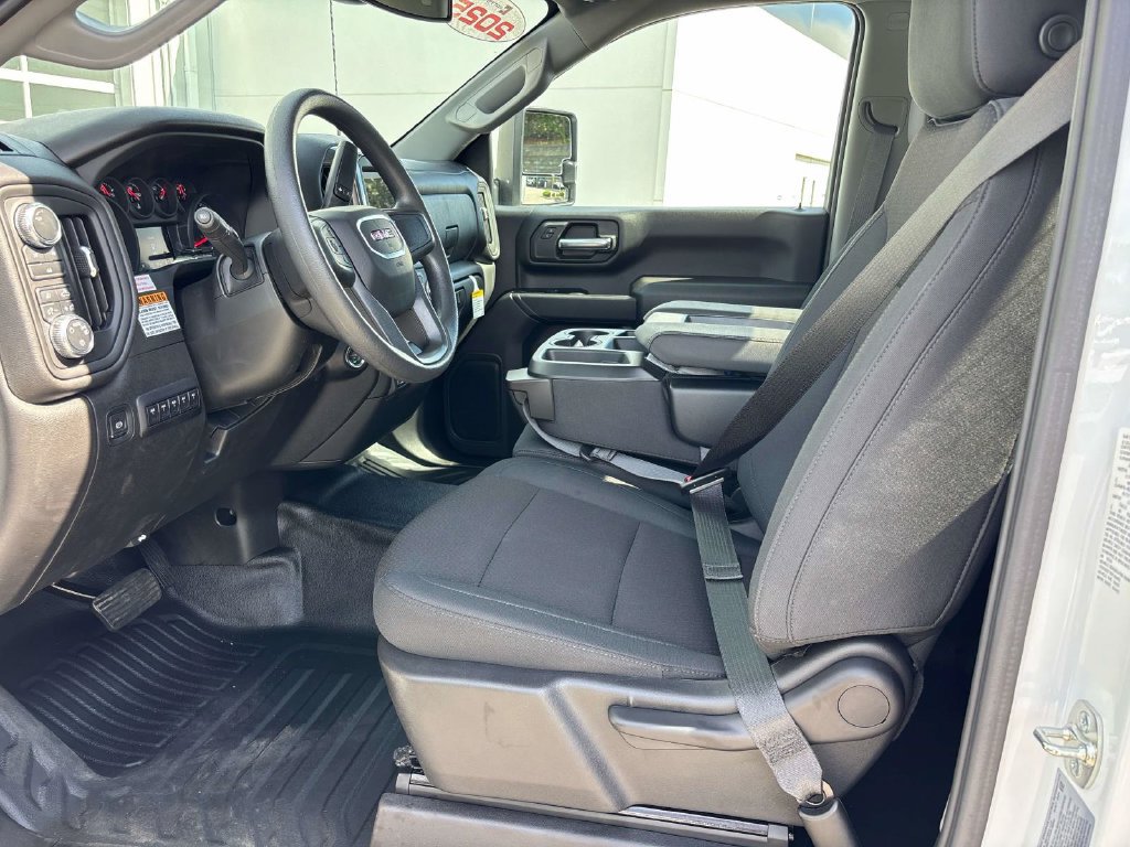 Used 2025 GMC Sierra 3500 Pro w/ Convenience Package AWD/4WD image 11