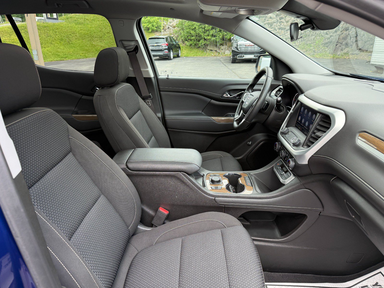 Certified 2023 GMC Acadia SLE w/ Driver Convenience Package AWD/4WD image 22