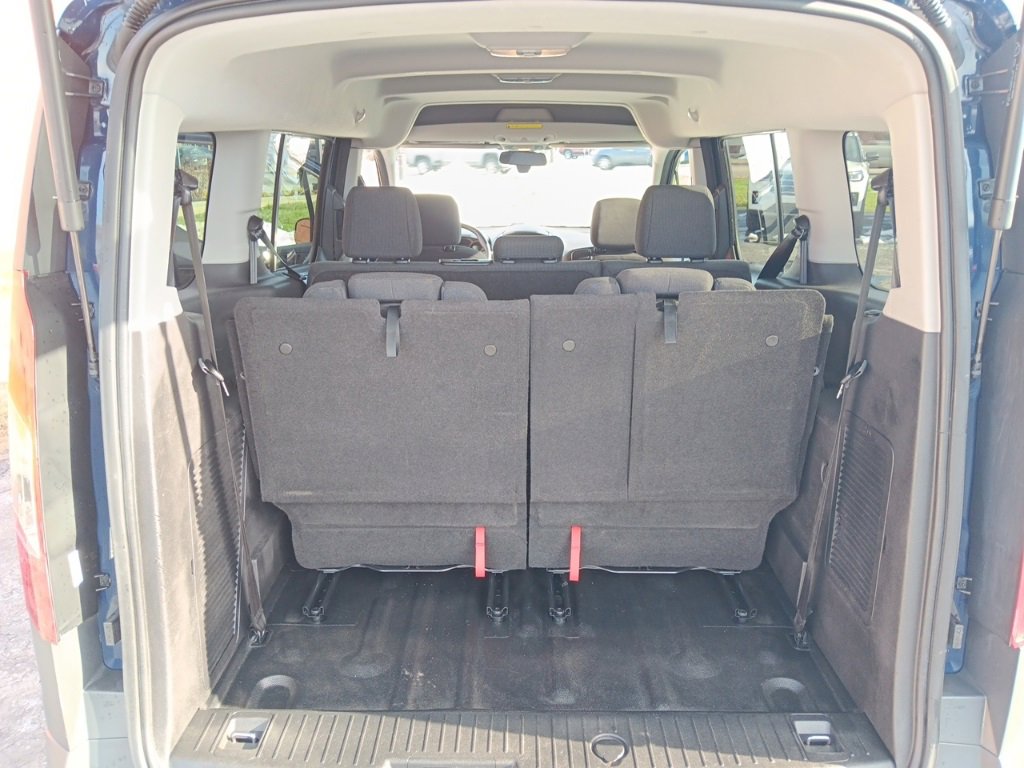 Used 2017 Ford Transit Connect XL image 8