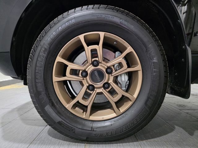 Used 2021 Toyota Land Cruiser Heritage Edition image 24