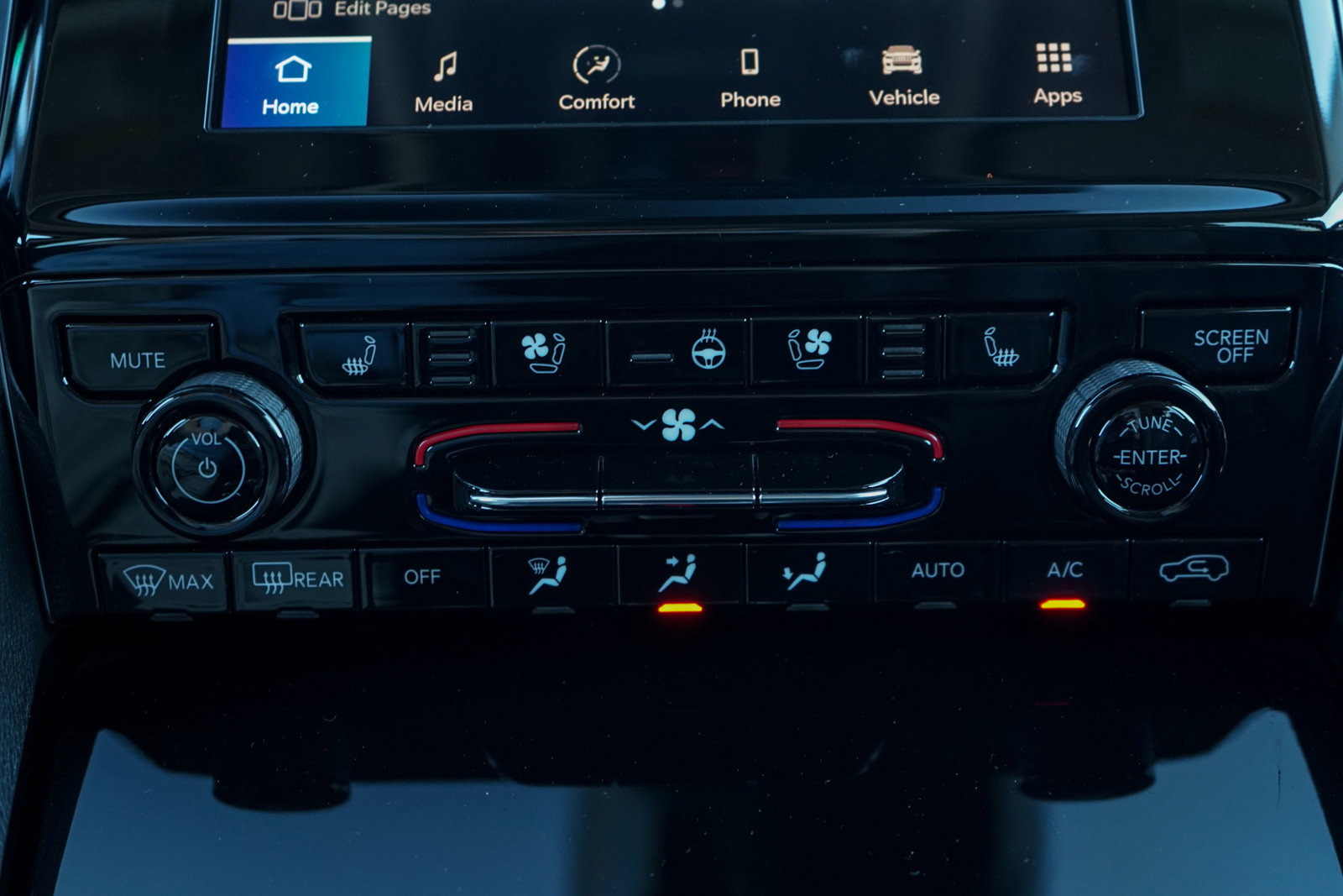 Used 2022 Jeep Grand Cherokee L Limited w/ Luxury Tech Group II image 19