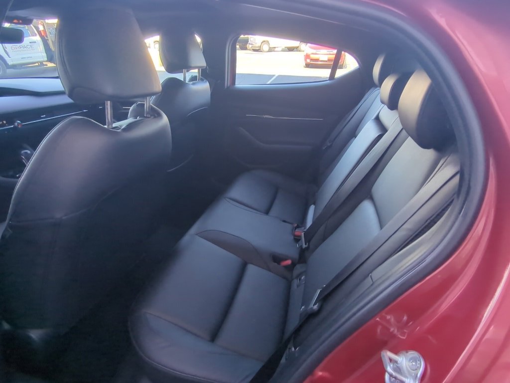 Used 2023 MAZDA MAZDA3 s image 15