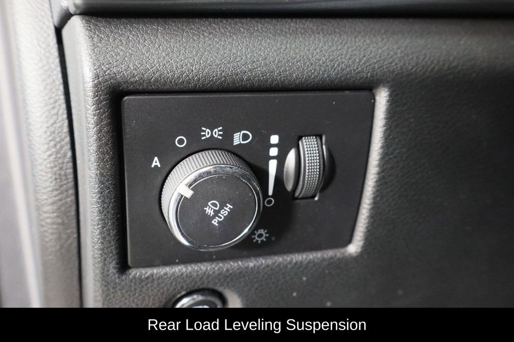 Used 2020 Jeep Grand Cherokee Altitude image 22