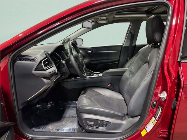 Used 2022 Toyota Camry XLE w/ Navigation Package image 26