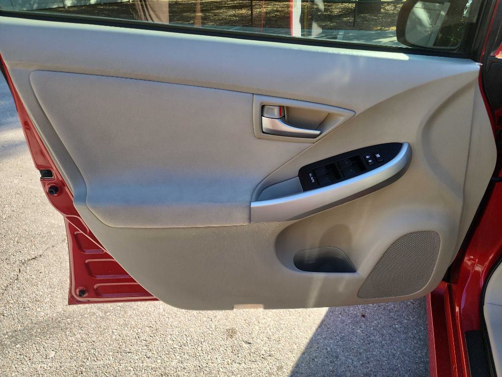 Used 2014 Toyota Prius Three FWD image 11