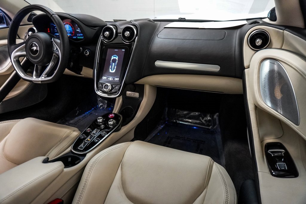Used 2021 McLaren GT image 9