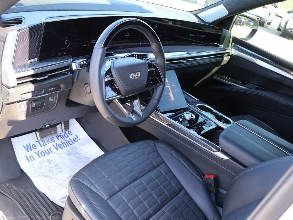 Certified 2025 Cadillac Escalade V AWD/4WD image 19