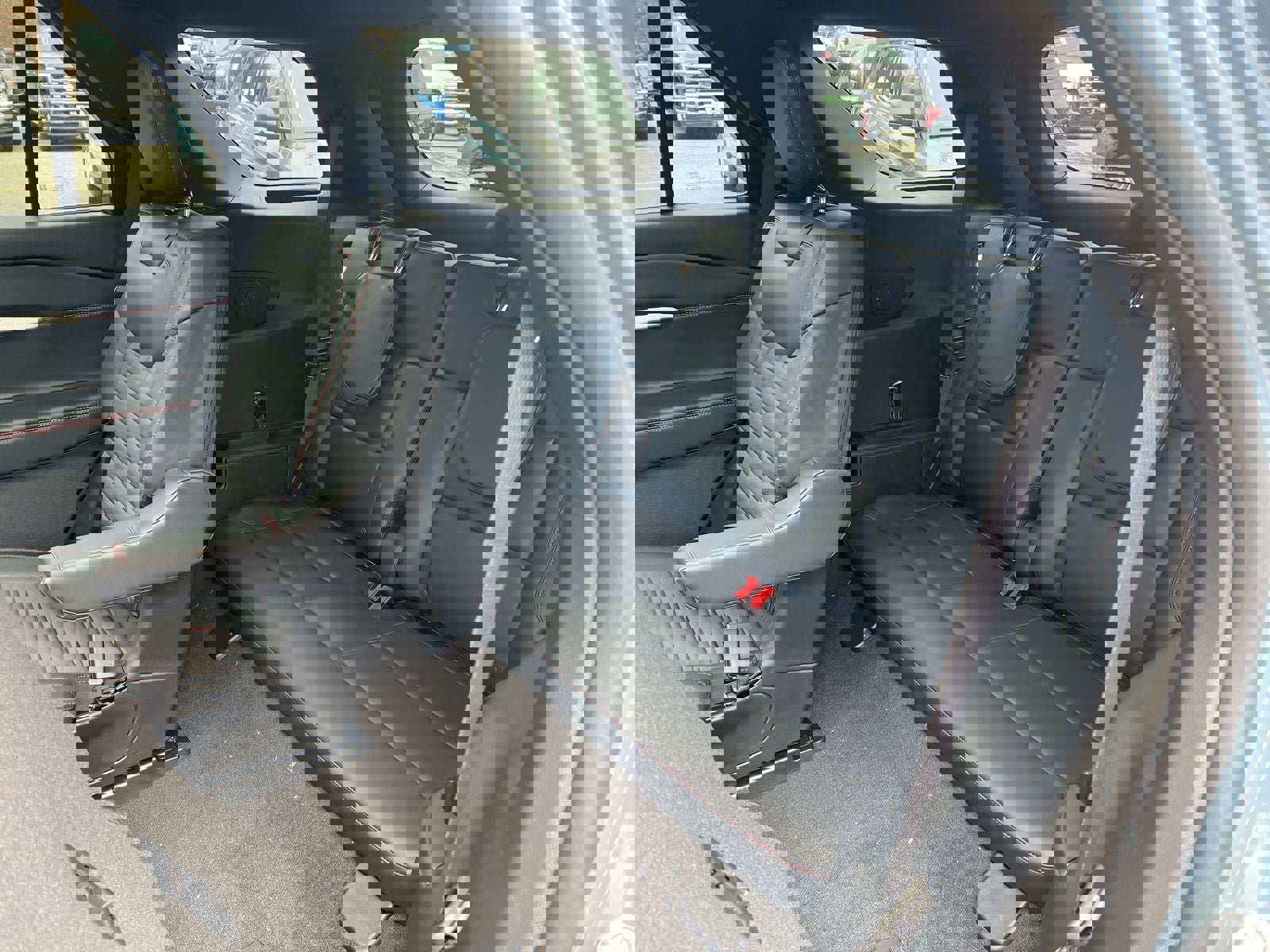 New 2026 Ford Explorer ST-Line w/ ST-Line Street Pack image 16