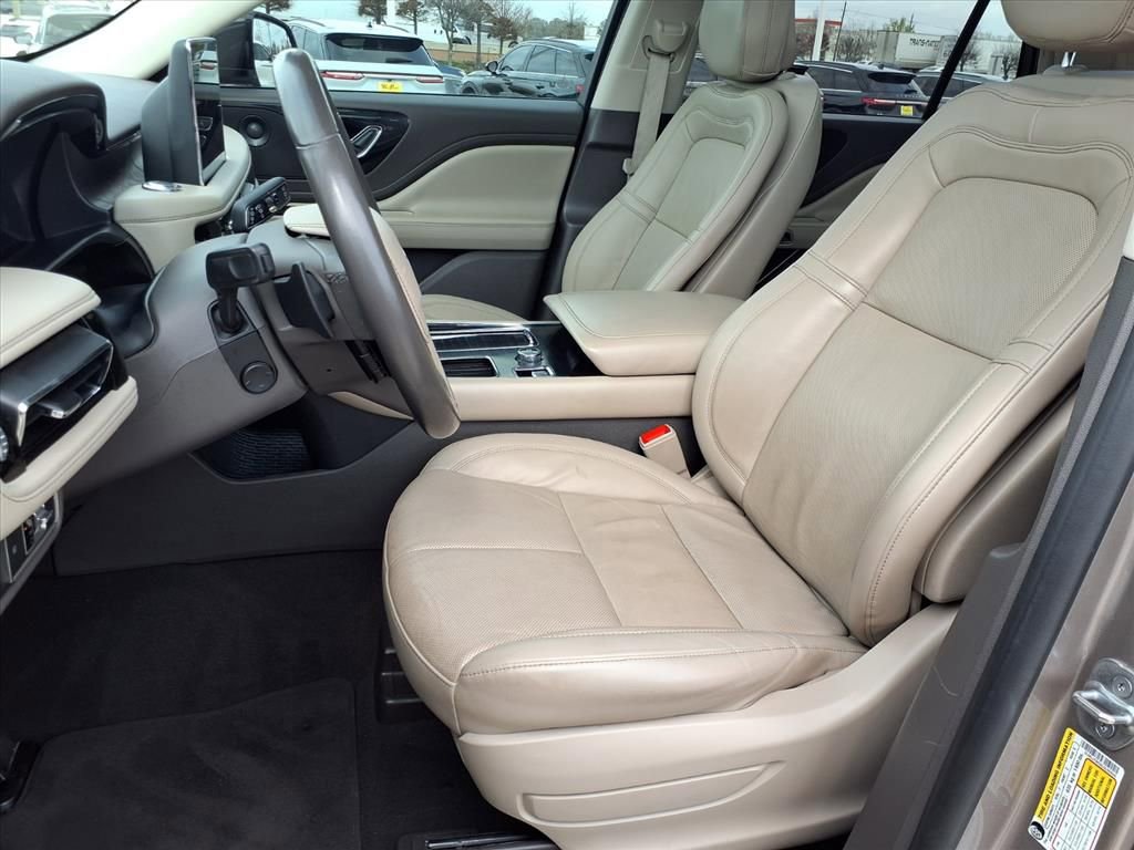 Certified 2020 Lincoln Aviator Reserve w/ Equipment Group 201A image 23