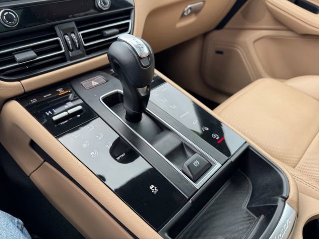 Used 2022 Porsche Macan image 29