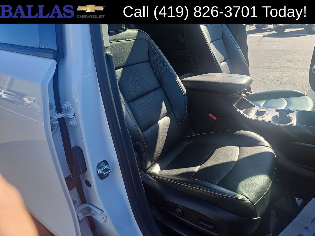 Certified 2024 GMC Terrain AT4 w/ GMC Pro Grade Package AWD/4WD image 28