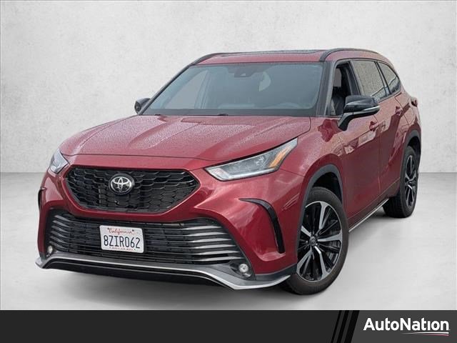 Used 2022 Toyota Highlander XSE image 1