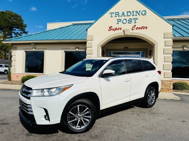 Used 2019 Toyota Highlander XLE image 32