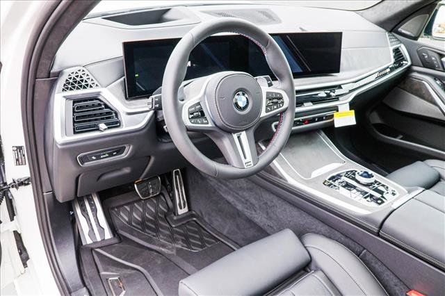 Used 2025 BMW X7 M60i w/ Executive Package AWD/4WD image 10