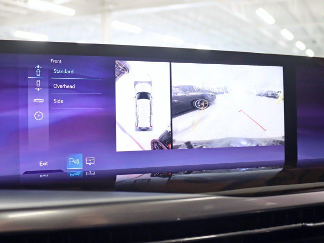 Used 2025 Cadillac Escalade Sport Platinum w/ LPO, ONYX Package AWD/4WD image 24