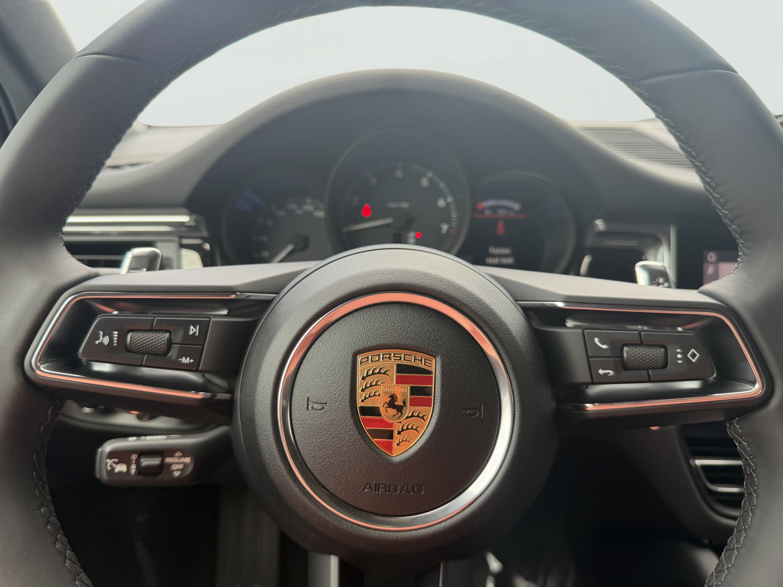 New 2026 Porsche Macan AWD/4WD image 35
