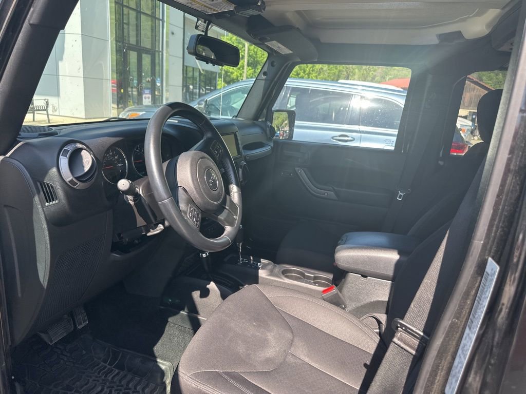 Used 2015 Jeep Wrangler Unlimited Sport w/ Quick Order Package 24S AWD/4WD image 6