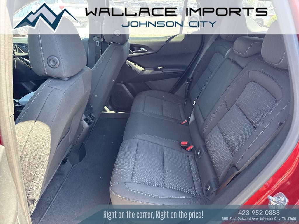 Used 2025 Chevrolet Equinox LT w/ Safety and Technology Package AWD/4WD image 33