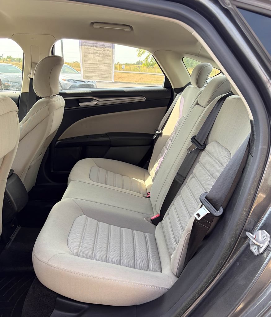 Used 2018 Ford Fusion S FWD image 16
