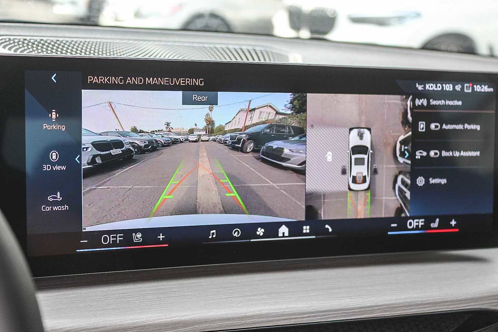 Used 2025 BMW 330i Sedan w/ Premium Package image 31