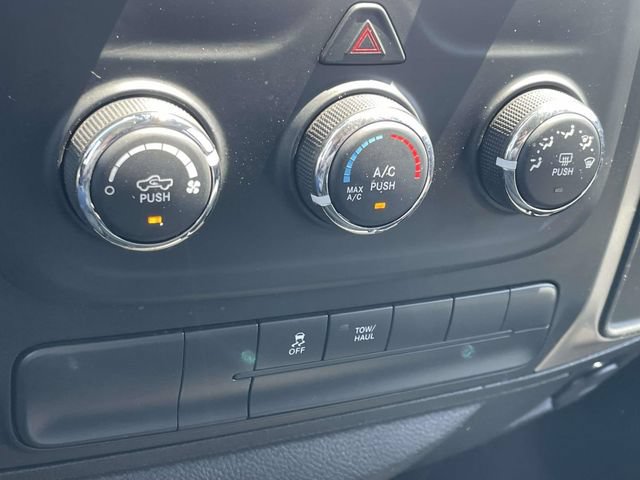 Used 2019 RAM 1500 Classic SLT AWD/4WD image 16