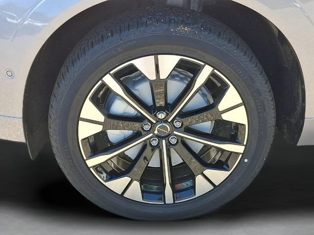 New 2026 Volvo XC60 B5 Plus w/ Protection Package Premier AWD/4WD image 8