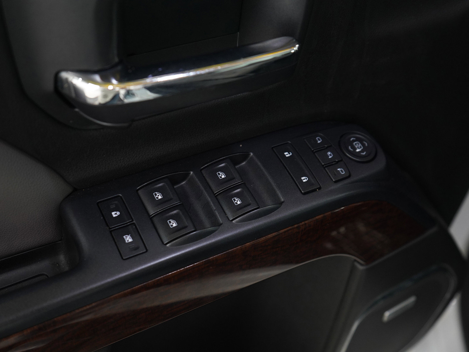 Used 2016 GMC Sierra 1500 SLT w/ Enhanced Driver Alert Package image 17