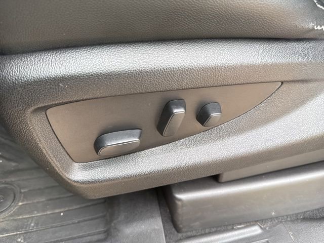 Used 2018 GMC Sierra 1500 SLT w/ SLT Premium Package image 17