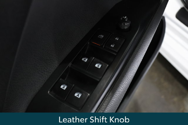 Used 2018 Toyota Camry SE FWD image 15