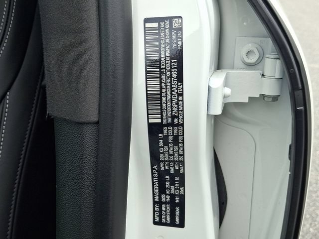 Certified 2025 Maserati Grecale GT AWD/4WD image 45