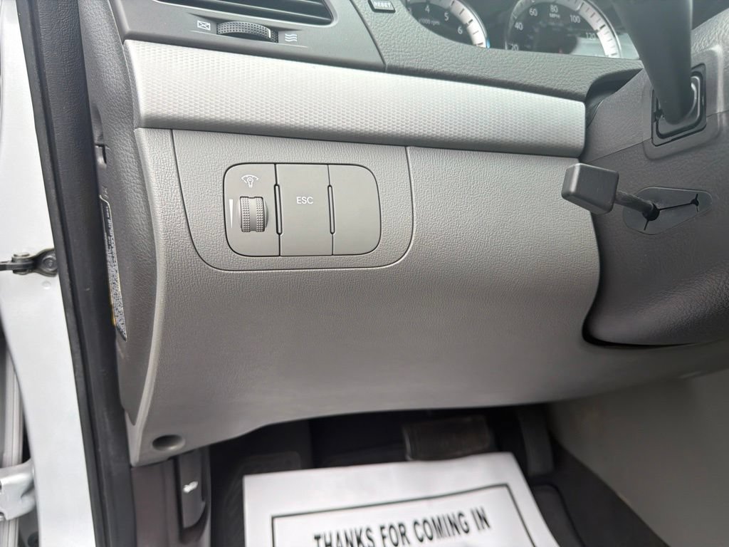 Used 2010 Hyundai Sonata GLS FWD image 23
