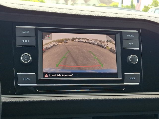 Certified 2023 Volkswagen Jetta SE FWD image 22