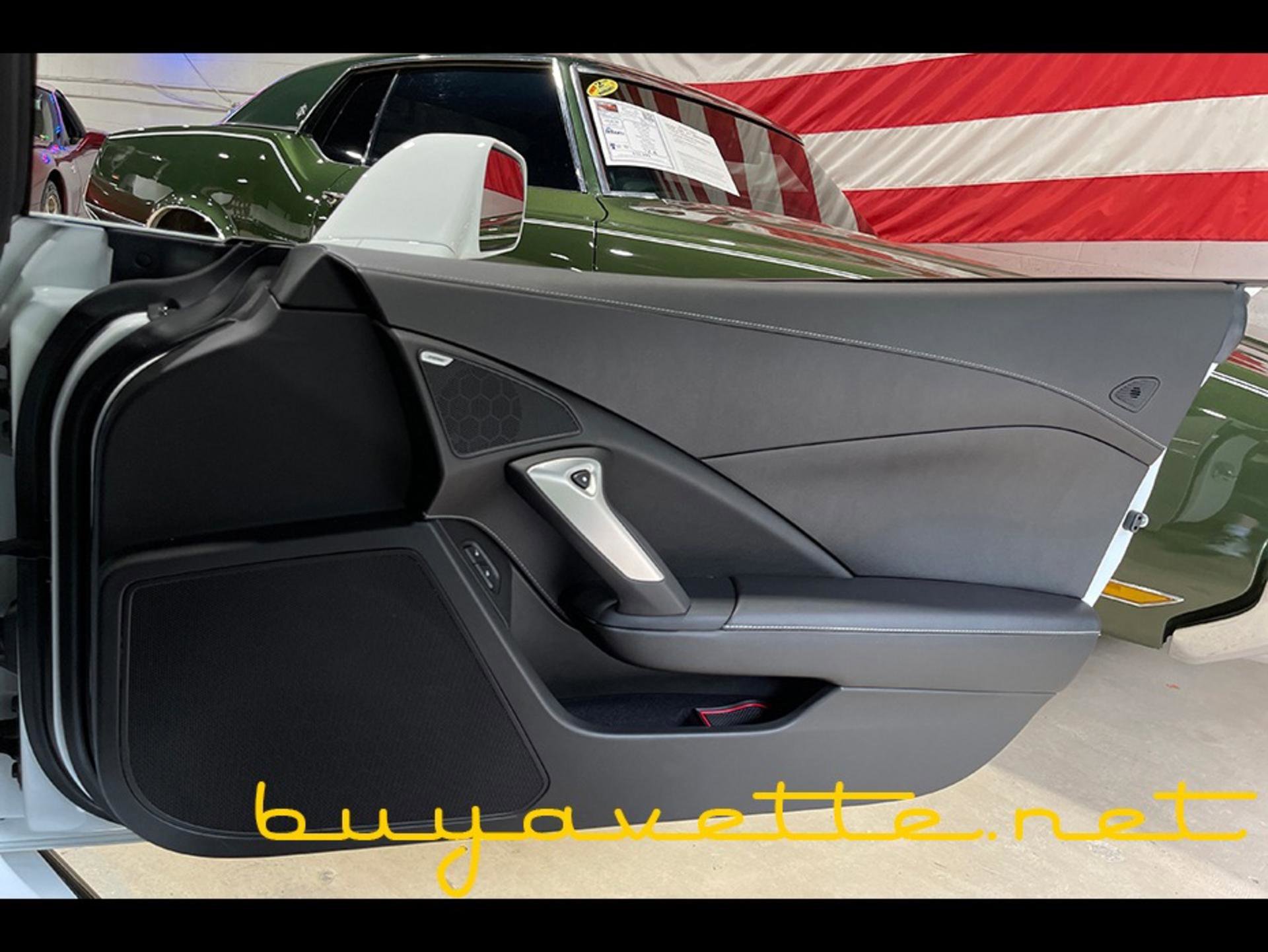 Used 2015 Chevrolet Corvette Z06 w/ Z07 Performance Package image 21