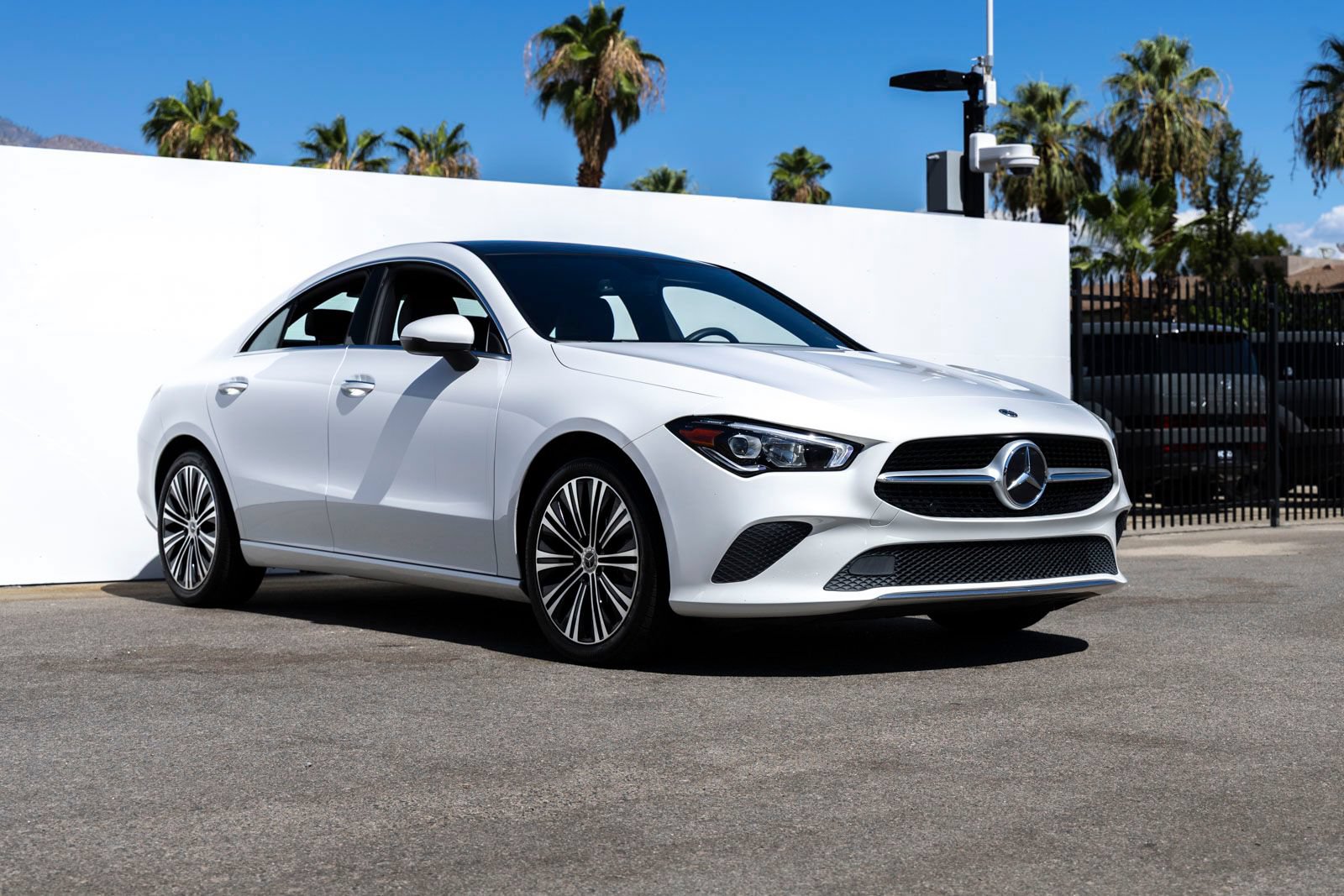 Used 2023 Mercedes-Benz CLA 250 image 2